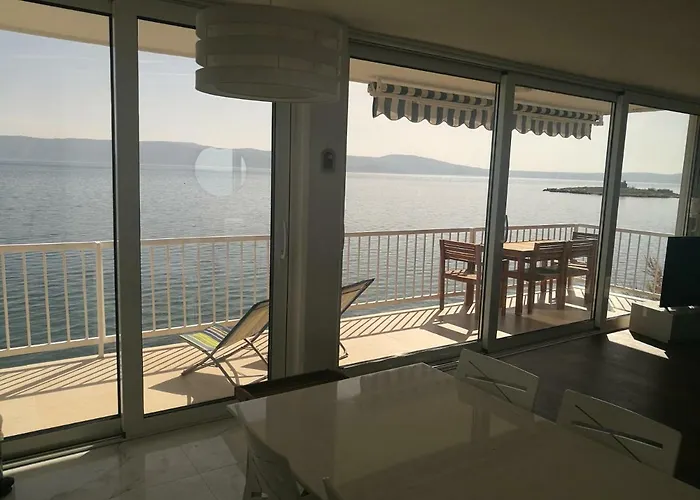 House Novi アパート ノヴィ・ヴィノドロスキー