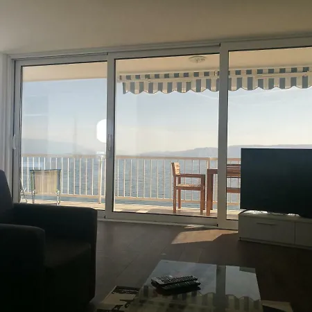 Apartment Beach House Novi