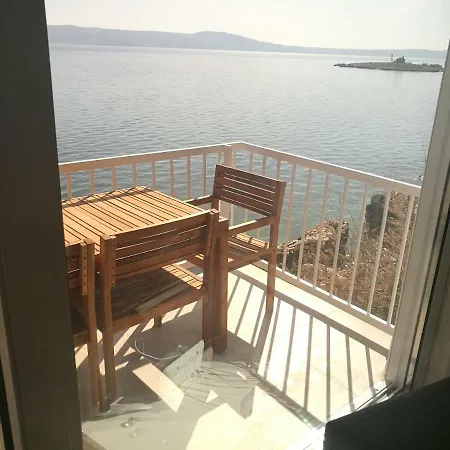 Apartment Beach House Novi Novi Vinodolski