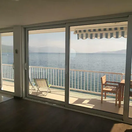 Beach House Novi Apartment Novi Vinodolski