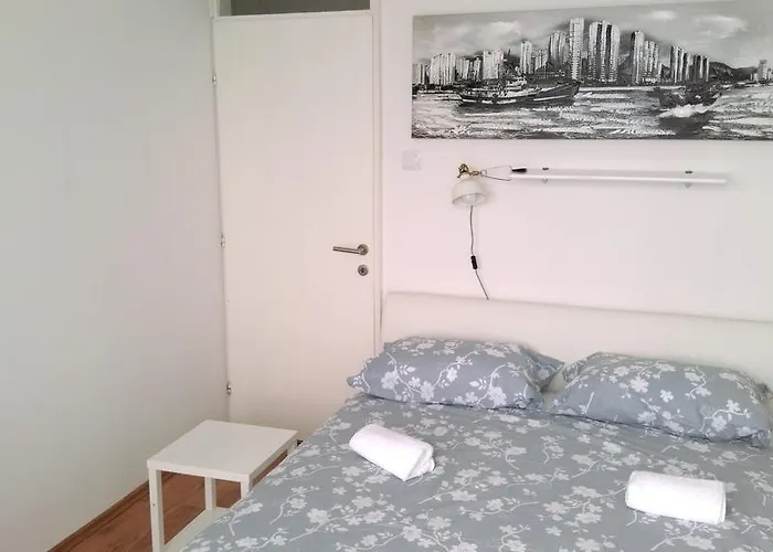 House Novi דירה נובי ווינודולסקי
